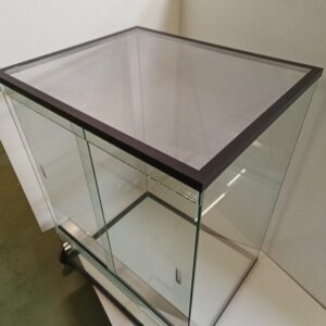 Terrarium met horrengaas dak